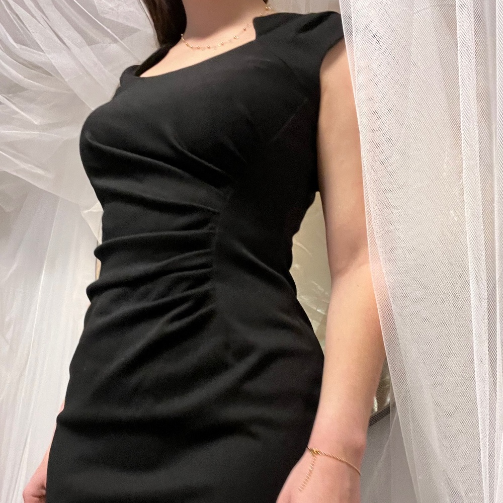 Fitted Black Calvin Klein Dress Size 4